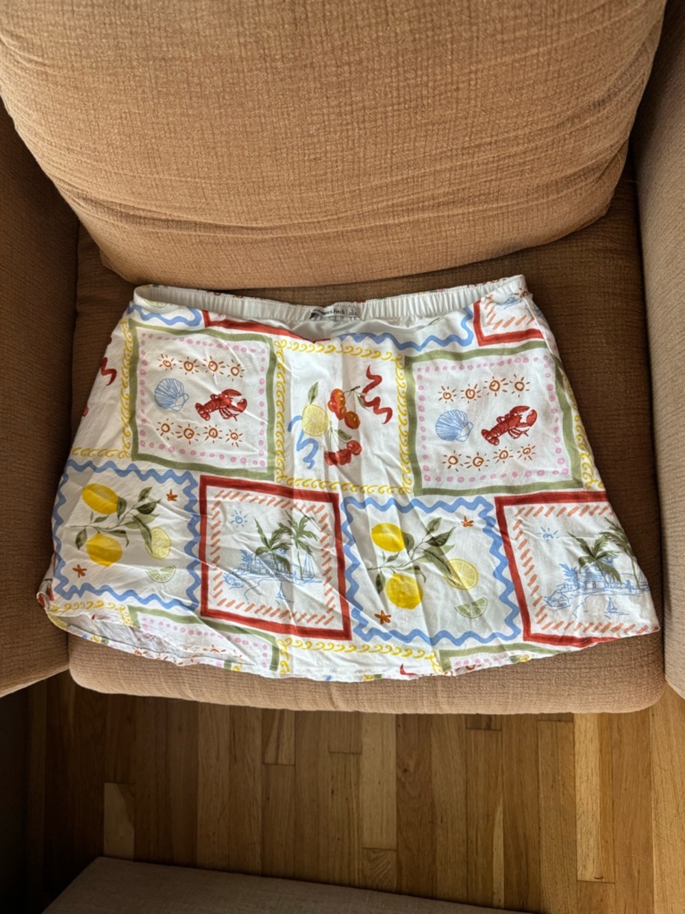 Abercrombie & Fitch White Mini Skirt with Multicolor Tropical Print